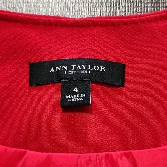 ⛅️ Ann Taylor stretch wool Blazer ⛅️ - Picture 2 of 8